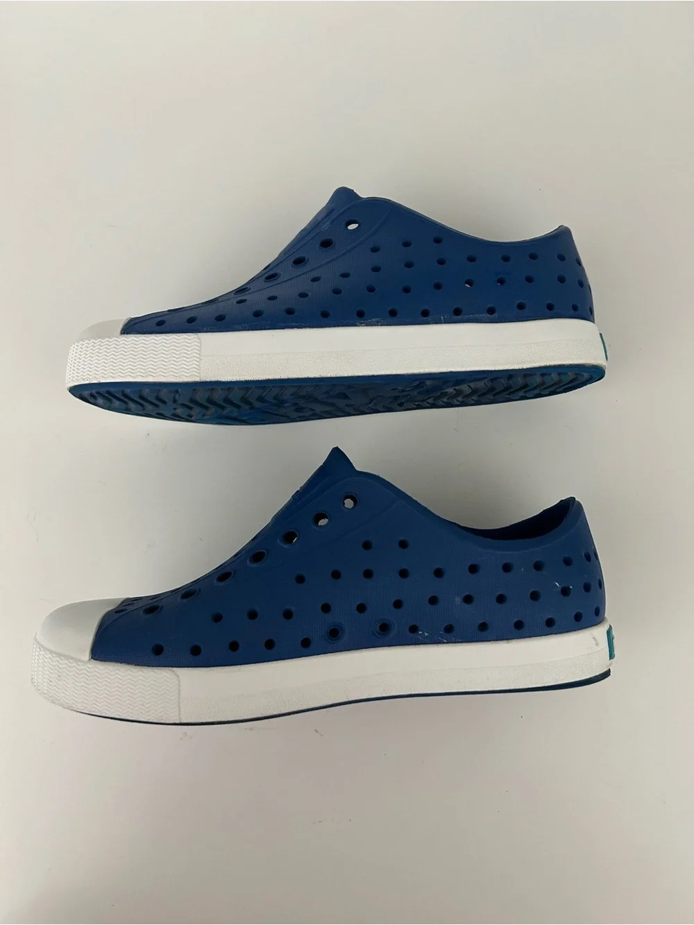 NATIVE Jefferson Slip-On Water Shoes Blue Size 1